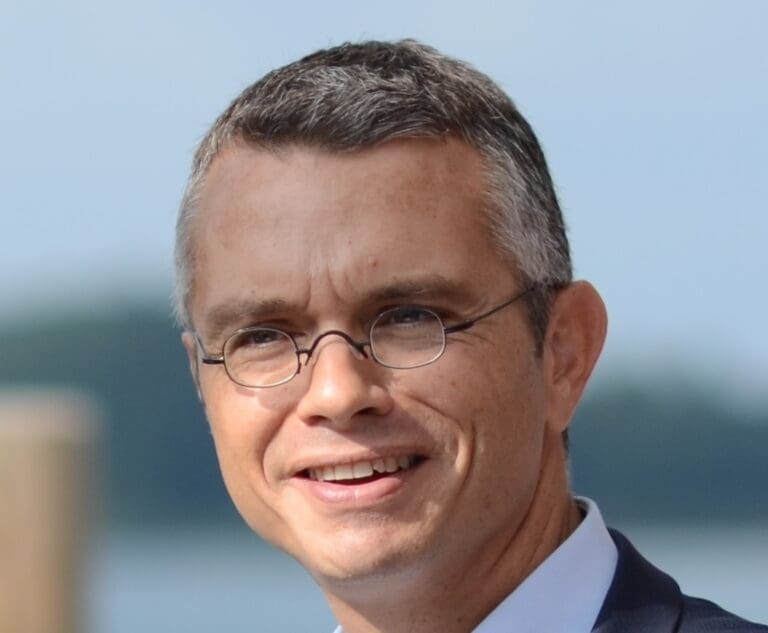 Lire la suite à propos de l’article Élections métropolitaines Lyon : Bruno Bernard mise sur Renaud Payre pour piloter sa campagne