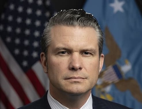 You are currently viewing Etats-Unis : l’ordre létal de Pete Hegseth qui secoue le Pentagone