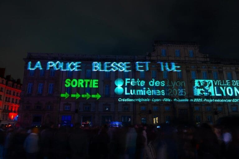 Lire la suite à propos de l’article Fête des Lumières : l’action choc des Soulèvements de la Terre embrase la campagne lyonnaise