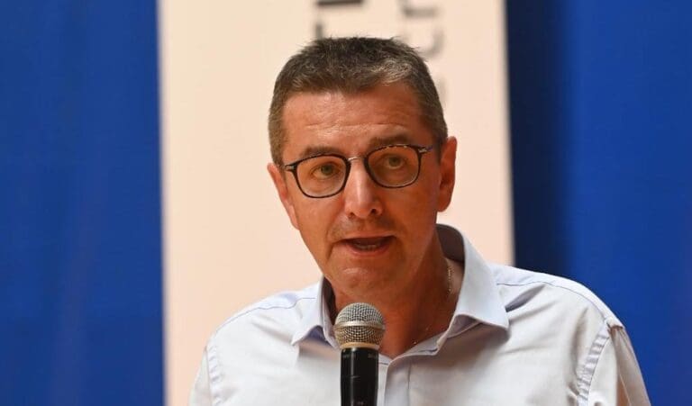 Lire la suite à propos de l’article Gaël Perdriau : convoqué au tribunal, l’ex-maire de Saint-Étienne garde secrètes les modalités de son incarcération