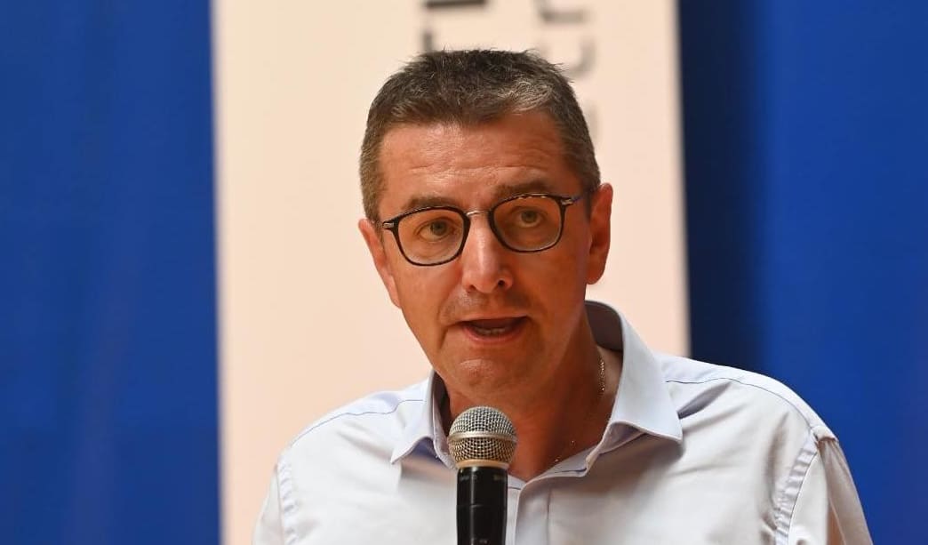 You are currently viewing Gaël Perdriau : convoqué au tribunal, l’ex-maire de Saint-Étienne garde secrètes les modalités de son incarcération