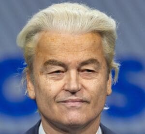 Lire la suite à propos de l’article Pays-Bas : Geert Wilders s&rsquo;en prend à la Commission européenne après l’amende visant X et Elon Musk