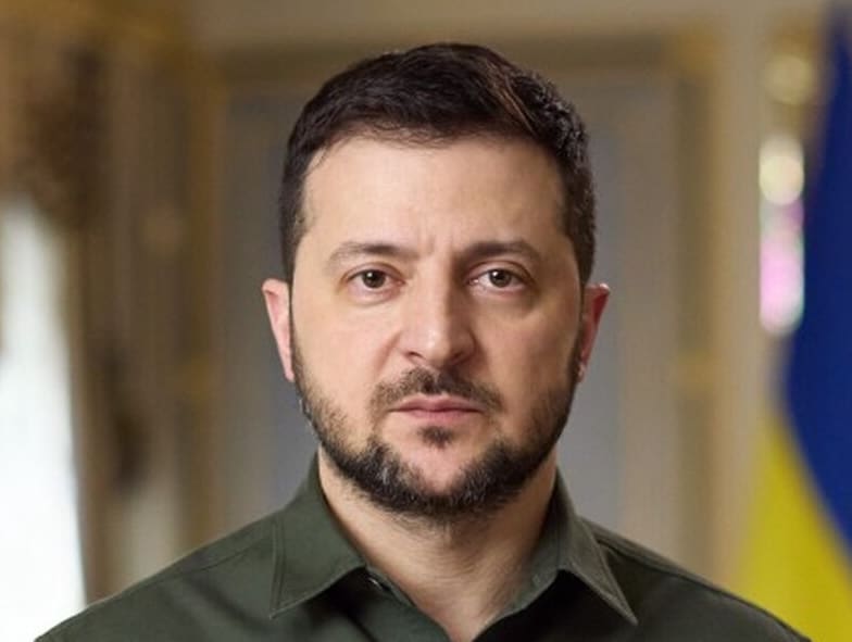 You are currently viewing Guerre en Ukraine : Zelensky réaffirme l’intangibilité des territoires face aux pressions internationales