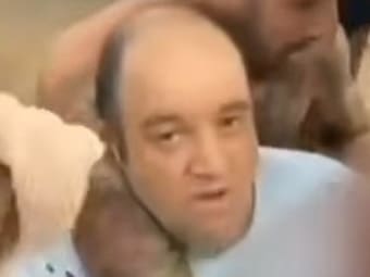 Lire la suite à propos de l’article Héros de Bondi Beach : Ahmad Al Ahmad, l&rsquo;homme qui a stoppé l&rsquo;un des tireurs