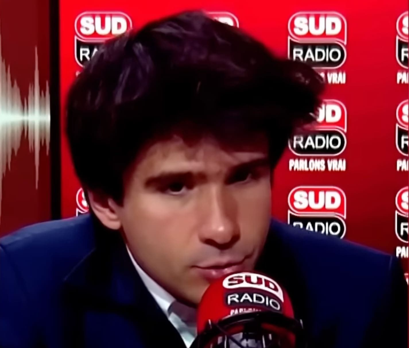 You are currently viewing Juan Branco : une candidature présidentielle 2027 pensée comme une rupture systémique