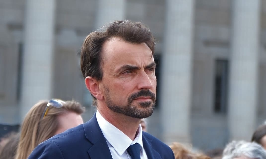 You are currently viewing Lyon : le maire Grégory Doucet victime d’un malaise et hospitalisé pour examens
