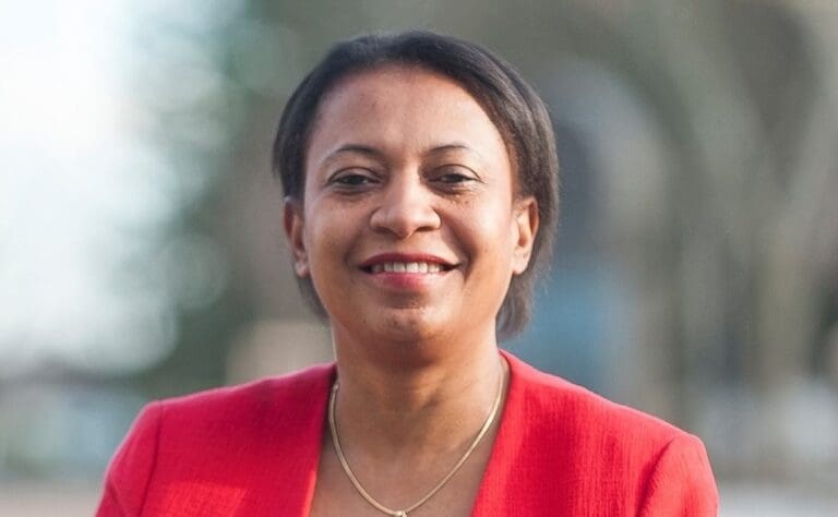 Lire la suite à propos de l’article Municipales 2026 : Hélène Geoffroy vise un troisième mandat à Vaulx-en-Velin sans alliance avec LFI