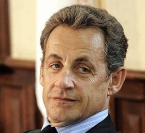 Lire la suite à propos de l’article Nicolas Sarkozy : en comparant Bardella à Chirac, l’ex-président ouvre la voie à une union des droites