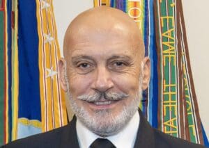 Lire la suite à propos de l’article Otan : l’amiral Giuseppe Cavo Dragone évoque l&rsquo;hypothèse de « frappe préemptive » contre la Russie