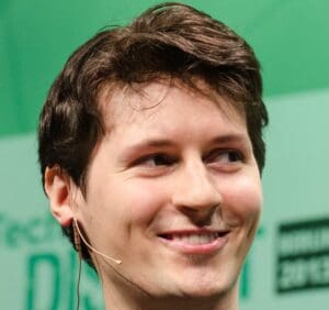 Lire la suite à propos de l’article Pavel Durov : nouvelles accusations explosives contre l’Union européenne et la France après l’amende infligée à X