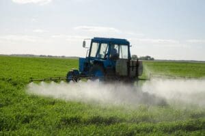 Lire la suite à propos de l’article Pesticides : plus de 2 300 médecins et scientifiques alertent Sébastien Lecornu sur une « déréglementation » européenne jugée dangereuse
