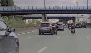 Lire la suite à propos de l’article Policiers de l’A4 : dix-huit mois avec sursis requis pour la collision volontaire contre un motard