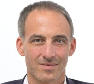 Lire la suite à propos de l’article Raphaël Glucksmann : « la principale faute des dirigeants européens fut de ne pas écouter, ce qui se disait à Moscou »