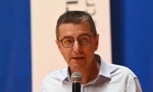 Lire la suite à propos de l’article Saint-Étienne : Gaël Perdriau condamné à quatre ans de prison ferme dans l’affaire de chantage à la sextape