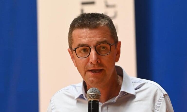 Lire la suite à propos de l’article Saint-Étienne : Gaël Perdriau condamné à quatre ans de prison ferme dans l’affaire de chantage à la sextape