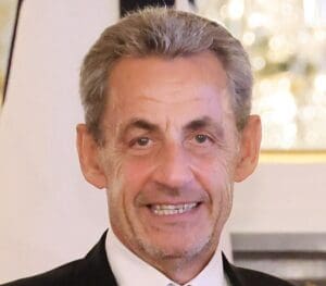 Lire la suite à propos de l’article Sarkozy : l’ancien président rompt avec la doctrine du front républicain