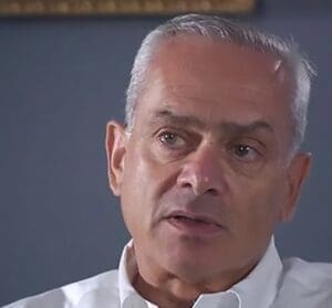 Lire la suite à propos de l’article Suisse : L’UDC vole au secours de Jacques Baud, ancien espion sanctionné par l’Union européenne