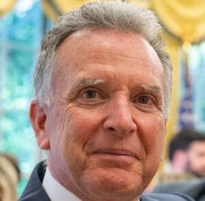 Lire la suite à propos de l’article Ukraine : l’émissaire de Trump est à Moscou pour rencontrer Poutine dans une tentative de médiation