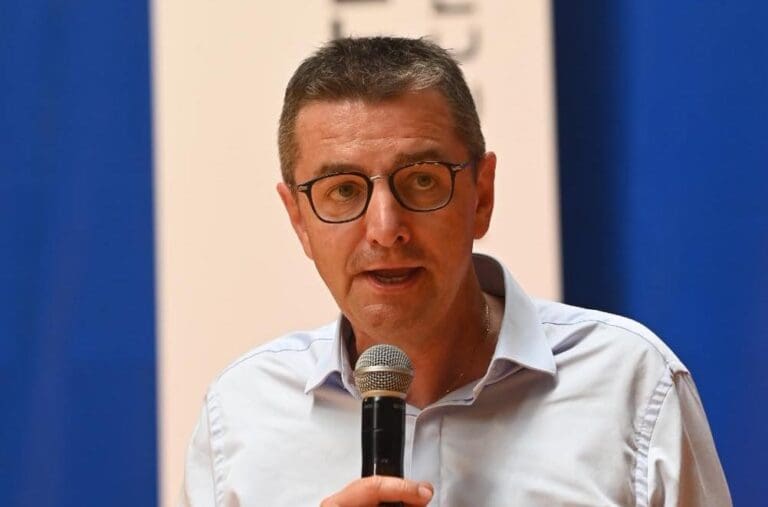 Lire la suite à propos de l’article Affaire de la sextape : Gaël Perdriau incarcéré à Bourg-en-Bresse, les autres protagonistes détenus à Corbas