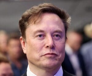 Lire la suite à propos de l’article Elon Musk : son message sur les « marionnettes politiques » enflamme X et relance le débat sur les élites