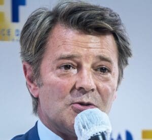 Lire la suite à propos de l’article François Baroin : 50 jours place Beauvau, près de 6 millions d’euros de protection publique sur dix-huit ans