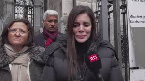 Lire la suite à propos de l’article Incendie de Crans-Montana : la mise en scène des bouteilles aux feux de bengale aurait été organisée par Jessica Moretti