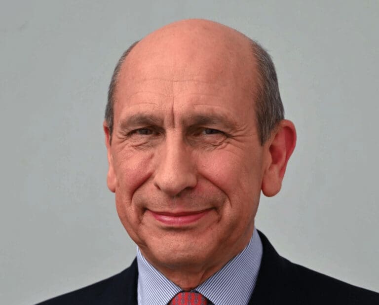 Lire la suite à propos de l’article Intervention américaine en Iran : les signaux d’un basculement militaire se multiplient selon le général Dominique Trinquant