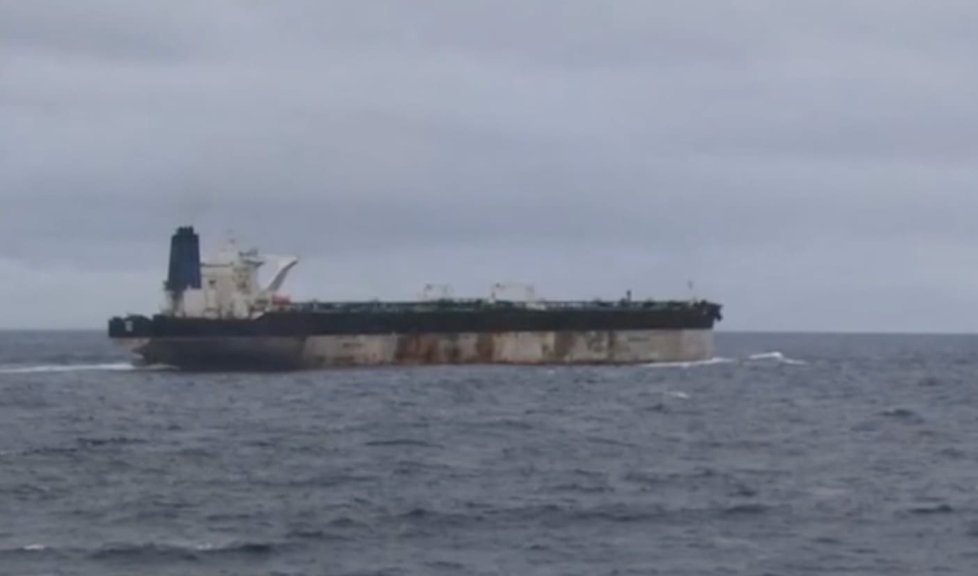 You are currently viewing Pétrolier russe saisi : Washington durcit son blocus maritime contre le pétrole vénézuélien