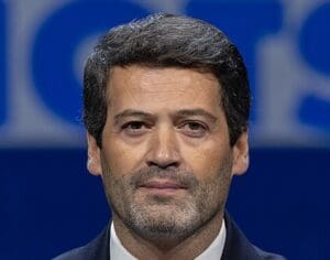 Lire la suite à propos de l’article Portugal : l’extrême droite qualifiée pour le second tour de la présidentielle, un séisme politique