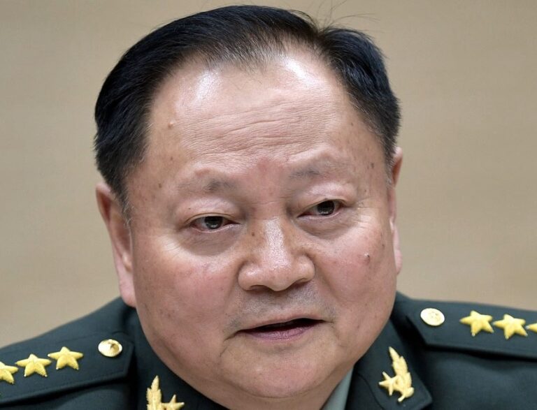 Lire la suite à propos de l’article Purge dans l’armée chinoise : ce que révèle l’éviction spectaculaire du général Zhang Youxia
