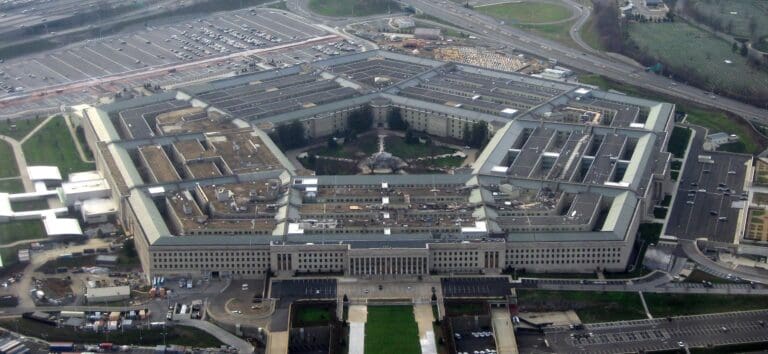 Lire la suite à propos de l’article Syndrome de La Havane : le Pentagone aurait acheté un dispositif suspect lors d’une opération sous couverture