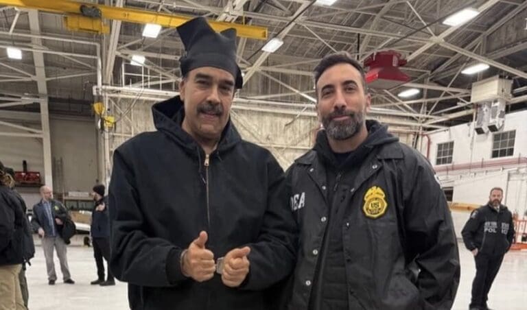 Lire la suite à propos de l’article Venezuela : Nicolás Maduro et Cilia Flores plaident non coupable devant un tribunal de New York