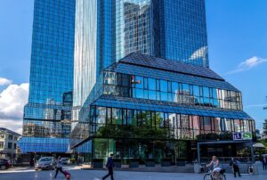 Lire la suite à propos de l’article Affaire Epstein : plus de 100 millions de dollars conservés à la Deutsche Bank selon des documents américains