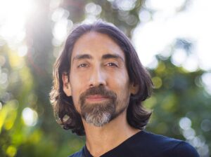 Lire la suite à propos de l’article Epstein Files : l’enquête de Sayer Ji sur l’architecture globale des pandémies et le rôle central de Bill Gates