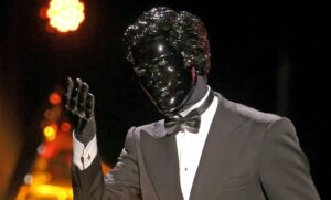 Lire la suite à propos de l’article Gesaffelstein : qui est le « prince noir de la techno » Lyonnais sacré aux Grammy Awards ?