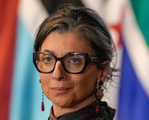 Lire la suite à propos de l’article ONU : JURDI saisit la justice après les propos de Jean-Noël Barrot visant Francesca Albanese