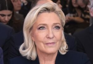 Lire la suite à propos de l’article Procès en appel du RN : cinq ans d’inéligibilité requis contre Marine Le Pen sans exécution provisoire