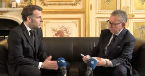 Lire la suite à propos de l’article Radio J : Emmanuel Macron classe LFI à « l’extrême gauche » et fustige des dérives sur l’antisémitisme