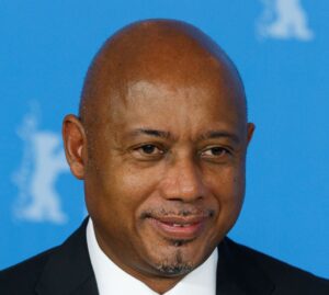 Lire la suite à propos de l’article Raoul Peck : son documentaire sur le franc-maçon Orwell interroge la vérité à l’ère numérique
