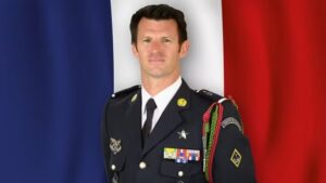 Lire la suite à propos de l’article Arnaud Frion : qui était l’adjudant-chef français tué par une attaque de drone en Irak