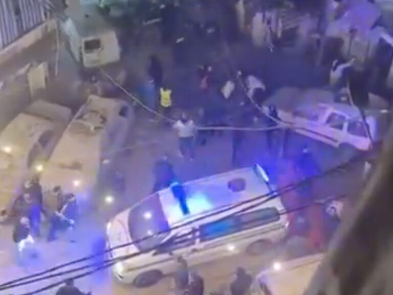 Lire la suite à propos de l’article Beyrouth : des frappes israéliennes meurtrières en plein centre-ville, au moins six morts