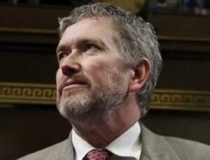 Lire la suite à propos de l’article Epstein files : un élu républicain accuse Trump d’utiliser la guerre contre l’Iran comme diversion