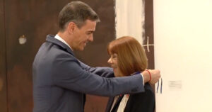 Lire la suite à propos de l’article Gisèle Pelicot : décorée par Pedro Sánchez, symbole international de la lutte contre les violences sexuelles