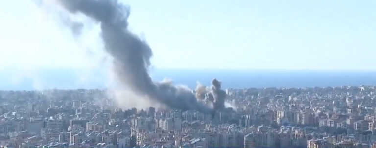 Lire la suite à propos de l’article Hezbollah : Beyrouth replonge dans la guerre après une attaque contre Israël