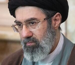 Lire la suite à propos de l’article Iran : le chef du Pentagone affirme que Mojtaba Khamenei serait « blessé et probablement défiguré »