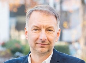 Lire la suite à propos de l’article Métropole de Lyon : Bruno Bernard reconnaît sa défaite face à la droite et salue la victoire de Sarselli