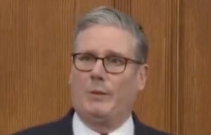 Lire la suite à propos de l’article Moyen-Orient : Keir Starmer affirme que le Royaume-Uni ne se laissera pas entraîner dans une guerre plus large