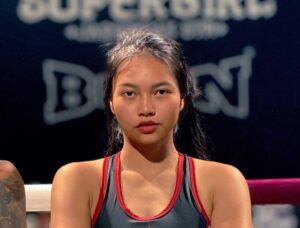 Lire la suite à propos de l’article Muay-thaï : Anna « Supergirl » Jaroonsak prend sa retraite à 22 ans après des années de crises de panique et de dépression