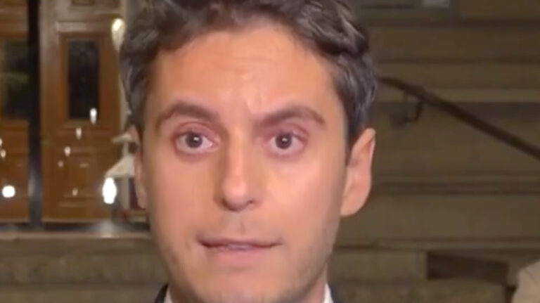 Lire la suite à propos de l’article Municipales : Gabriel Attal exclut toute alliance avec les « extrêmes » et appelle au rassemblement des forces républicaines