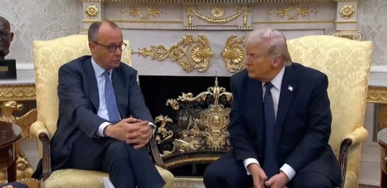 Lire la suite à propos de l’article USA : Donald Trump menace l&rsquo;Espagne d&rsquo;un embargo avec l&rsquo;assentiment de Friedrich Merz